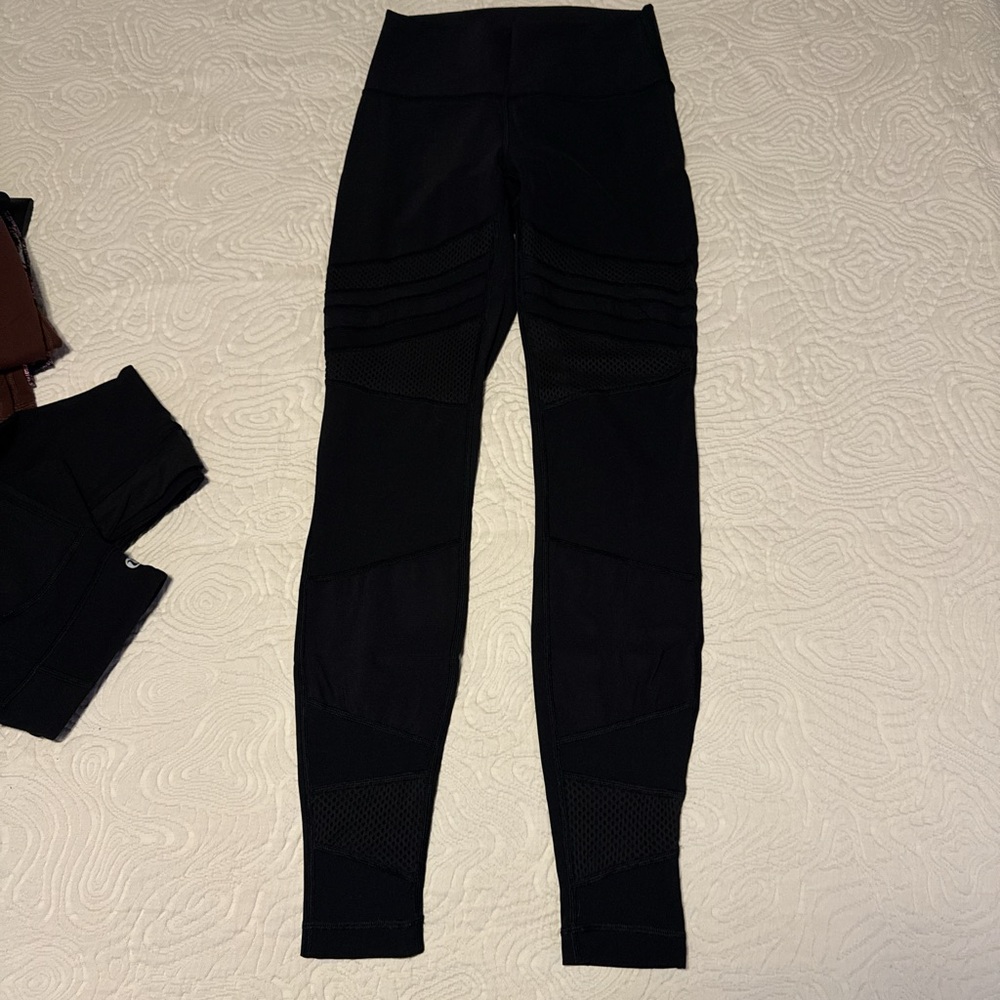 Black lululemon High-Waisted Leggings